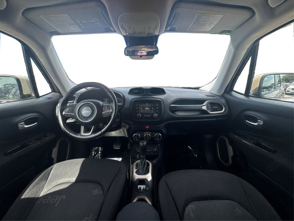 Used 2015 Jeep Renegade Latitude w/ Popular Equipment Group AWD/4WD image 17