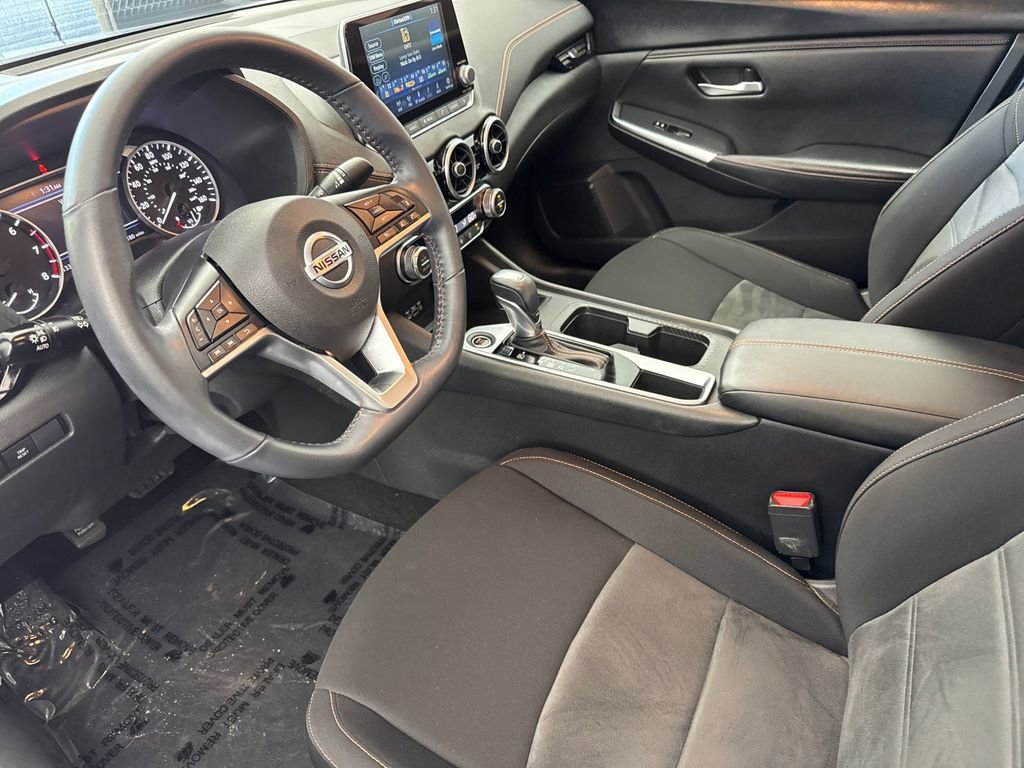 Used 2023 Nissan Sentra SR w/ Lighting Package FWD image 9