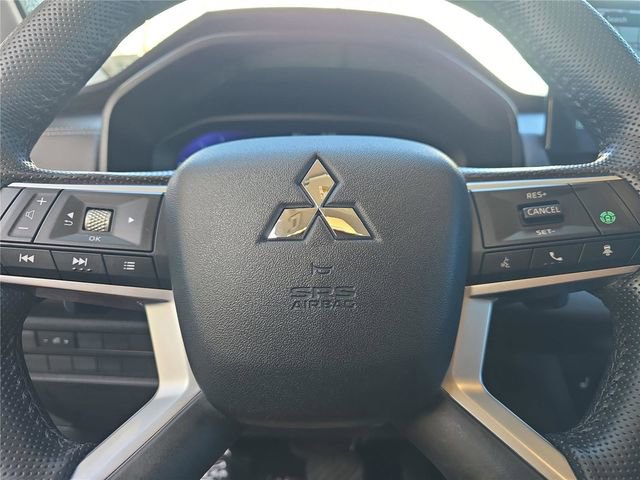 Used 2025 Mitsubishi Outlander SE image 22