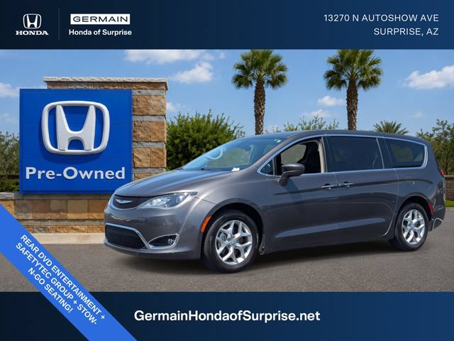 Used 2018 Chrysler Pacifica Touring Plus w/ Tire & Wheel Group FWD image 1
