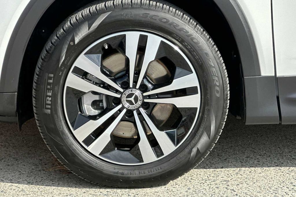 Certified 2026 Mercedes-Benz GLB 250 image 37