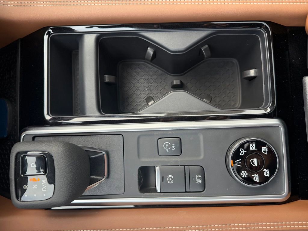 New 2026 Nissan Pathfinder SL image 29