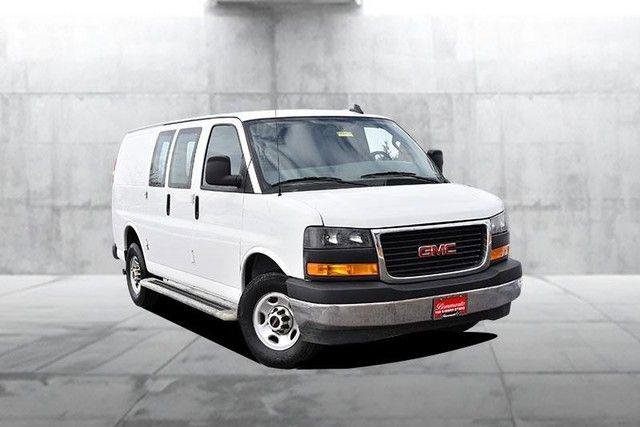 Used 2024 GMC Savana 2500 w/ Driver Convenience Package image 2