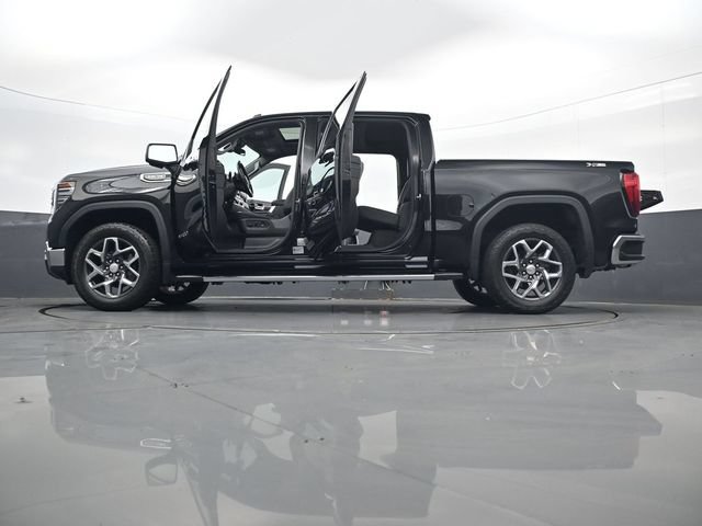 Used 2024 GMC Sierra 1500 SLT w/ SLT Premium Plus Package AWD/4WD image 34