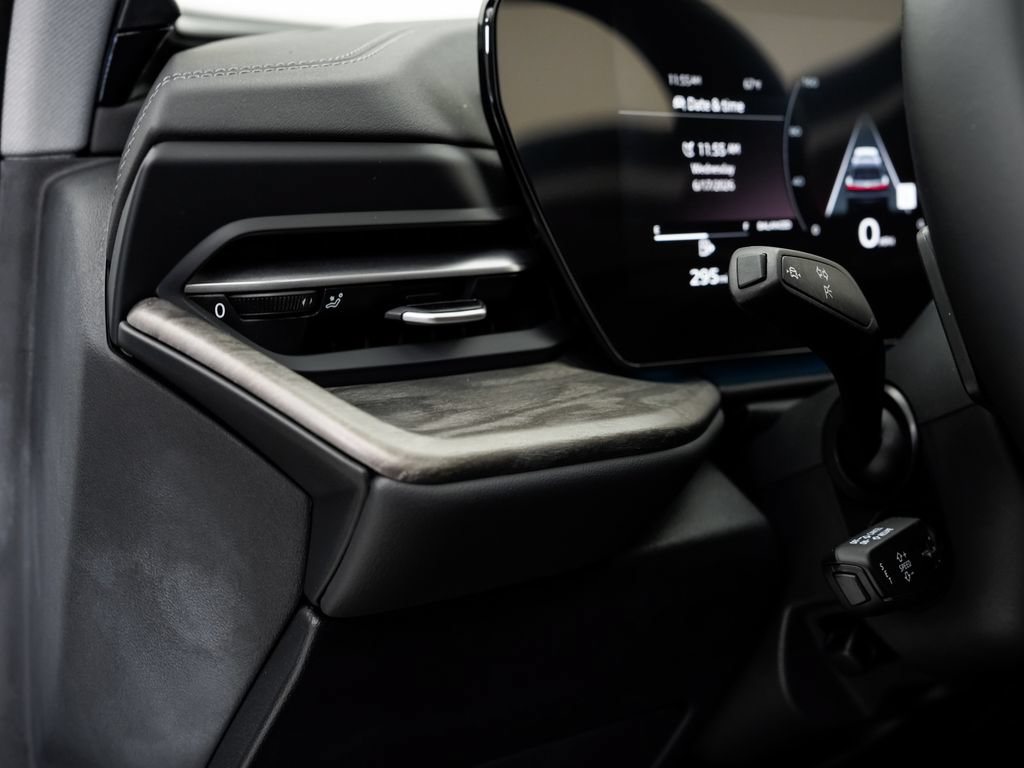 Certified 2025 Audi Q5 Prestige AWD/4WD image 11