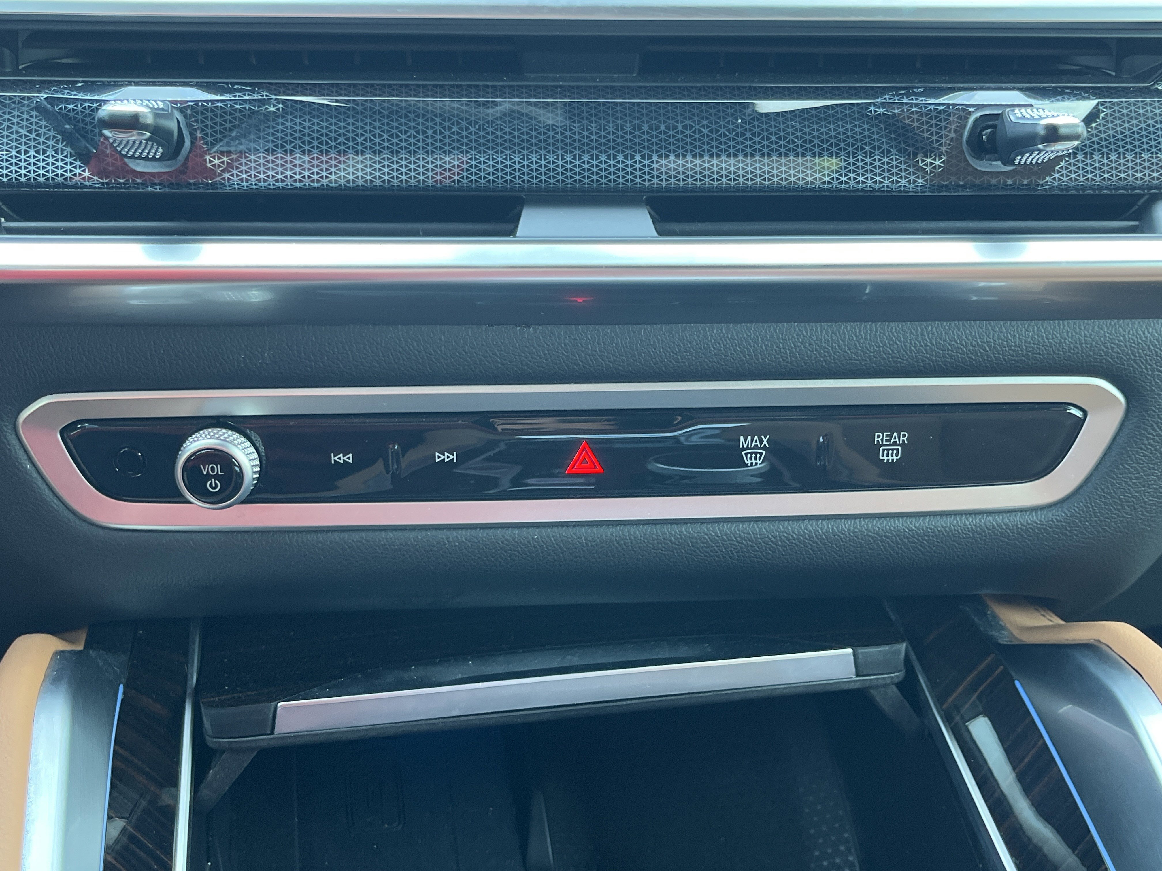 Used 2026 BMW X6 xDrive40i image 6