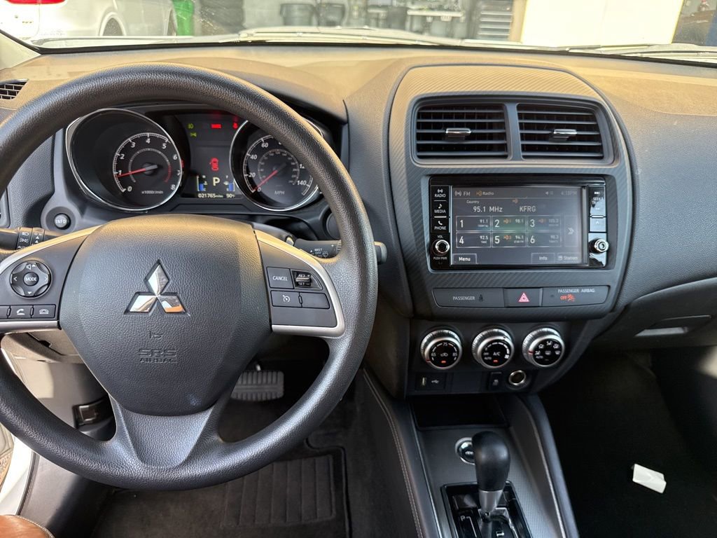 Used 2024 Mitsubishi Outlander Sport ES AWD/4WD image 19