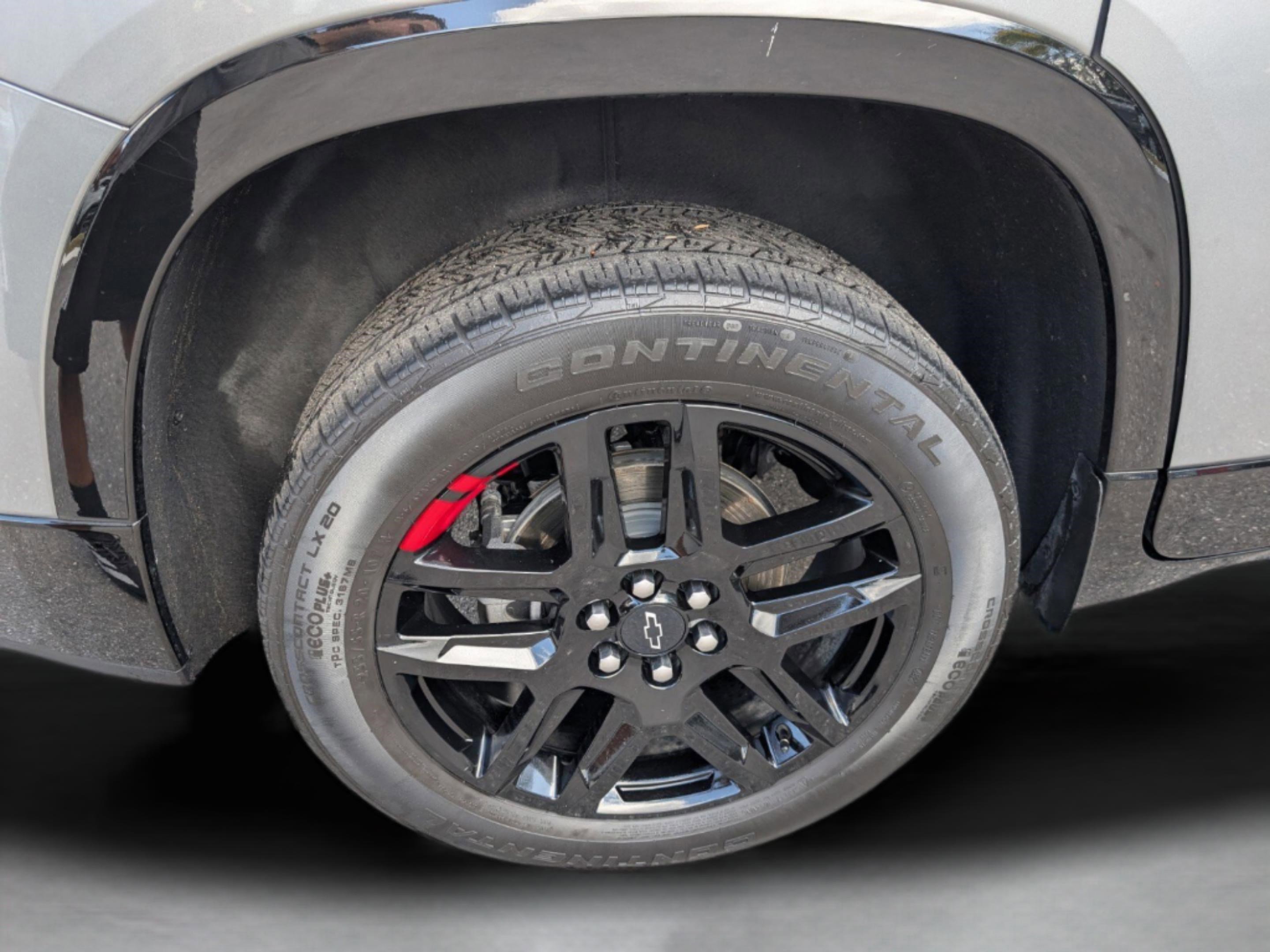 Used 2024 Chevrolet Traverse Premier w/ Redline Edition image 40