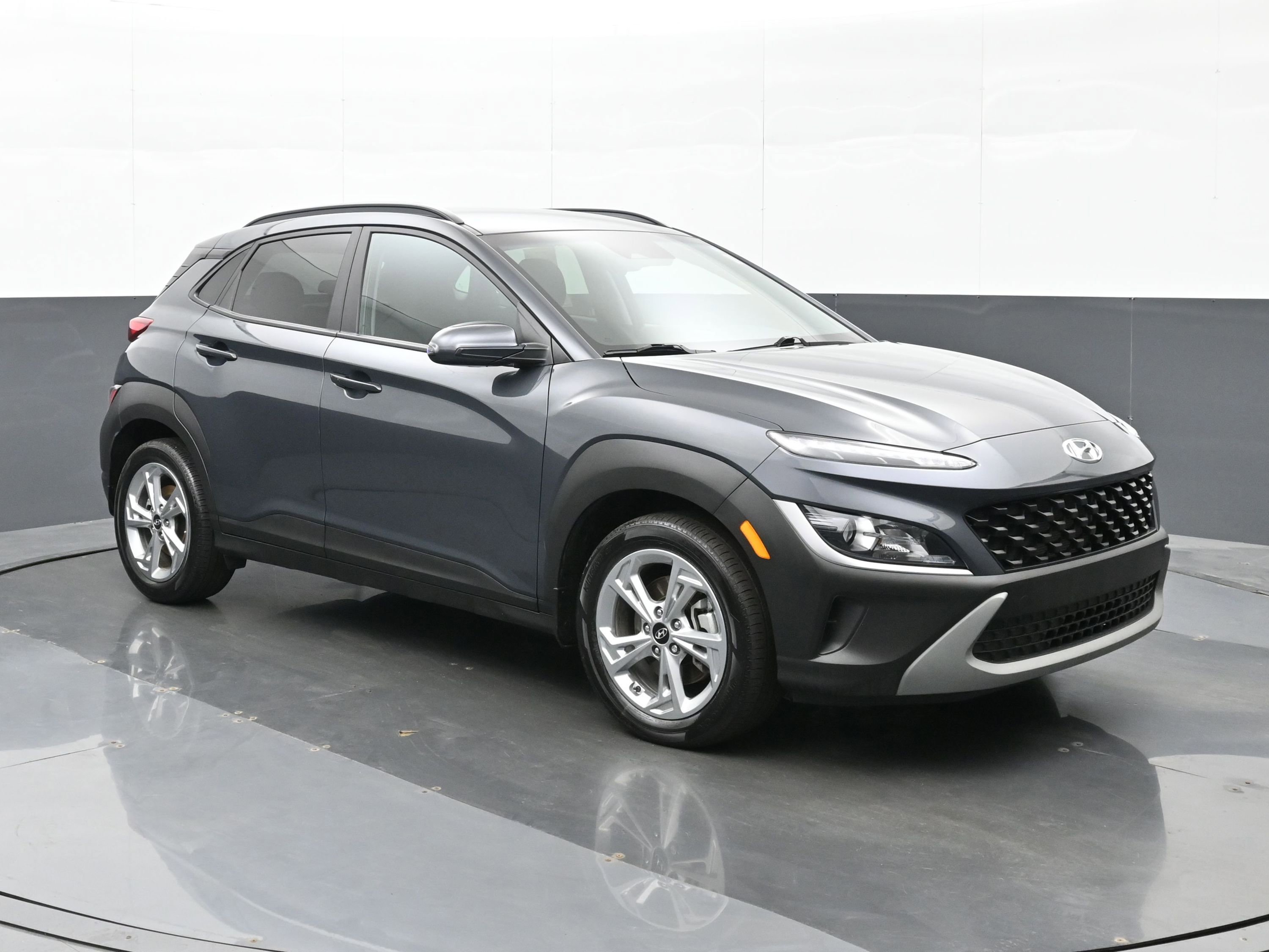 Used 2022 Hyundai Kona SEL image 6