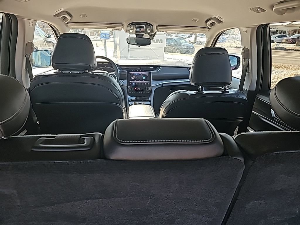 Certified 2023 Jeep Grand Cherokee Limited image 19