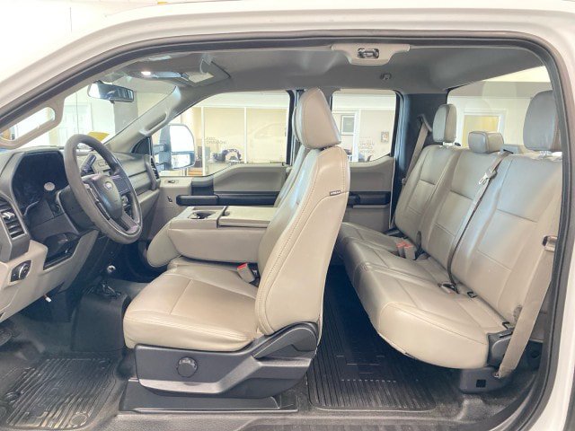 Used 2017 Ford F250 XL w/ Power Equipment Group AWD/4WD image 12