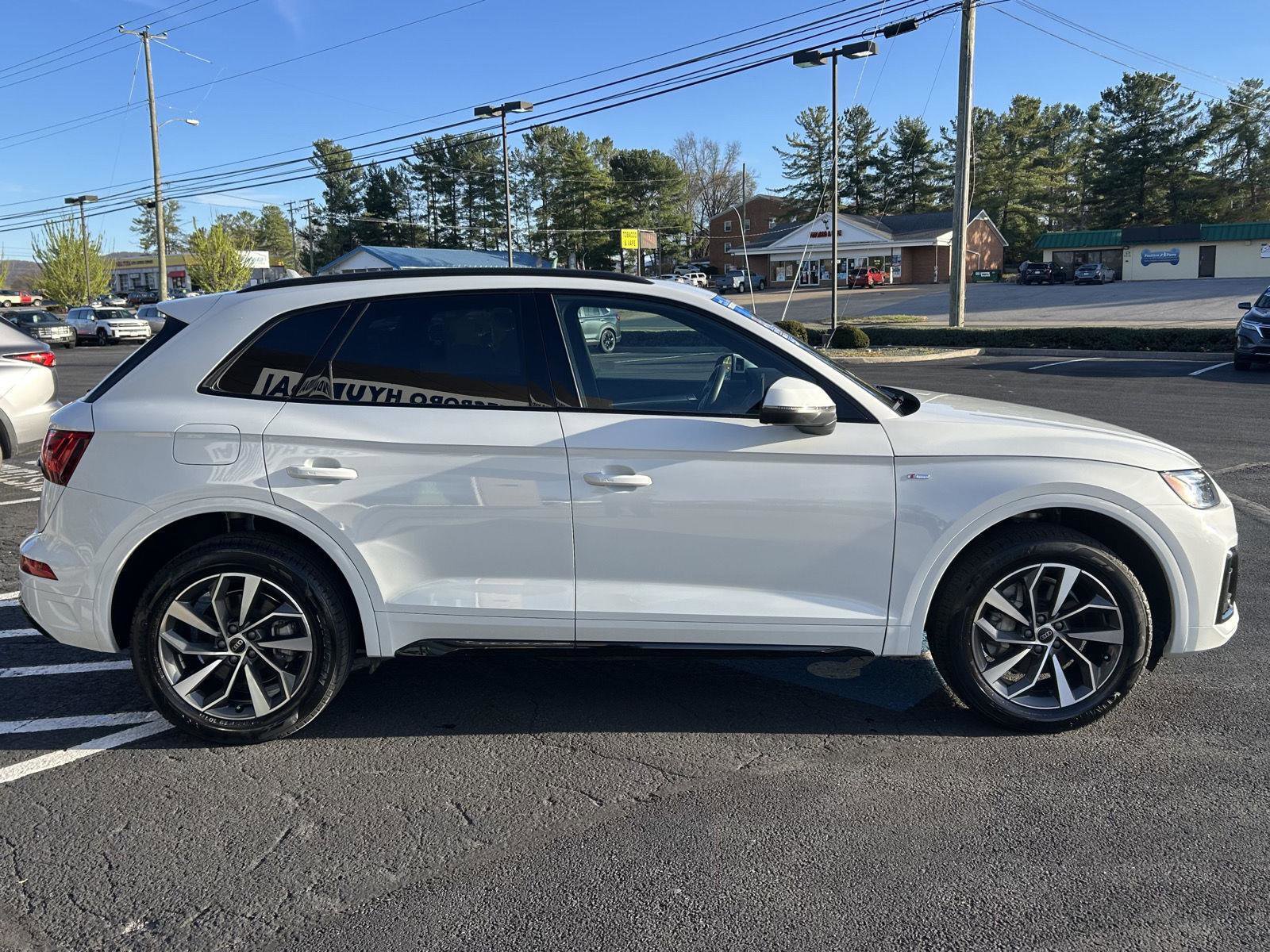 Used 2024 Audi Q5 2.0T Premium image 9