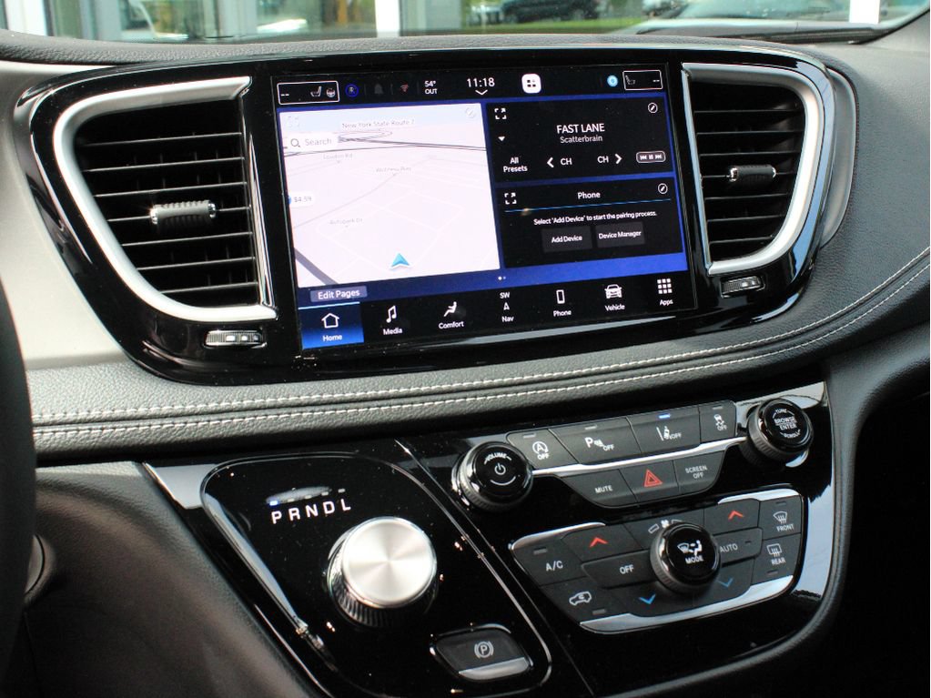 New 2027 Chrysler Pacifica Select w/ Family Tech Group FWD image 20