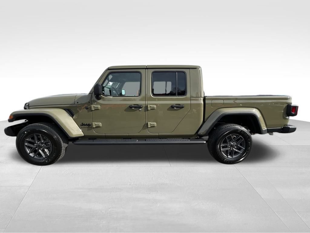 New 2026 Jeep Gladiator Sport AWD/4WD image 22