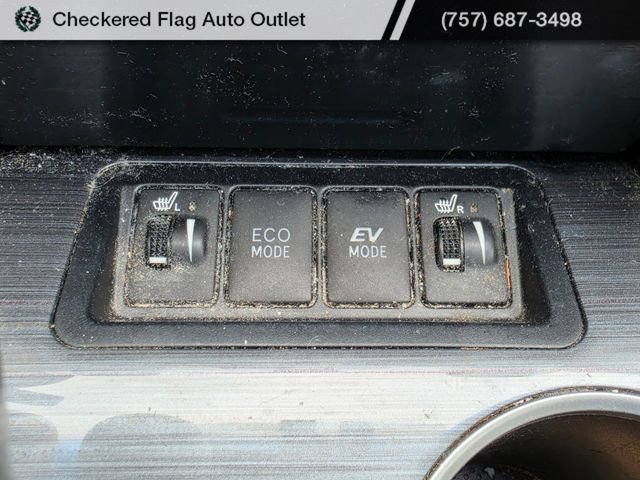 Used 2012 Toyota Camry XLE w/ Leather Pkg image 20