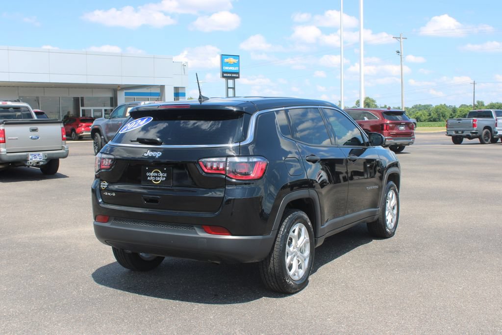 Used 2024 Jeep Compass Sport AWD/4WD image 9