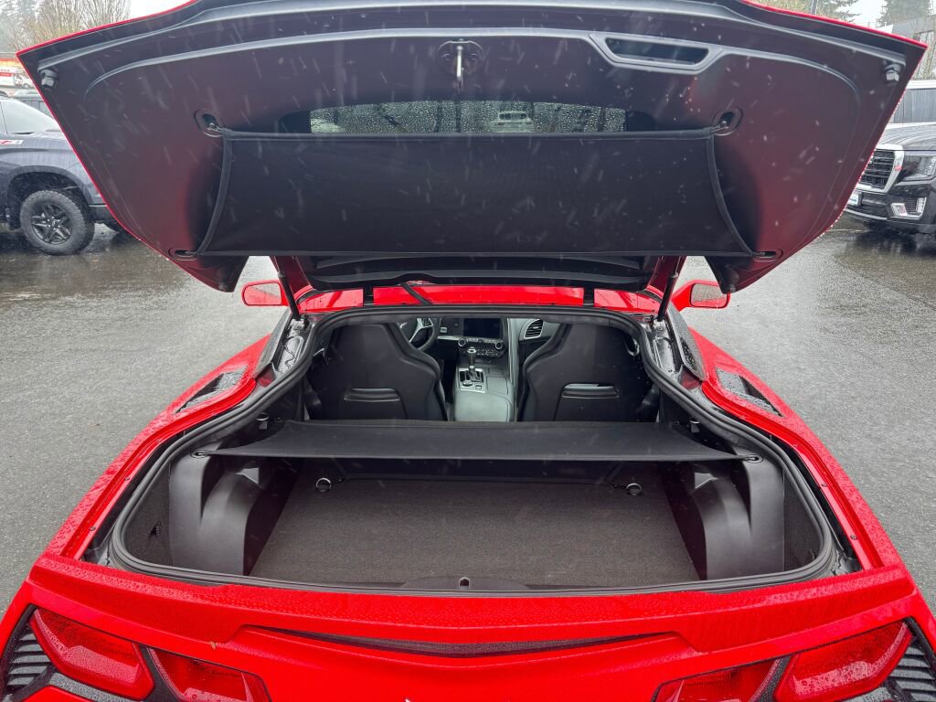 Used 2017 Chevrolet Corvette Stingray Coupe w/ Z51 3LT image 11