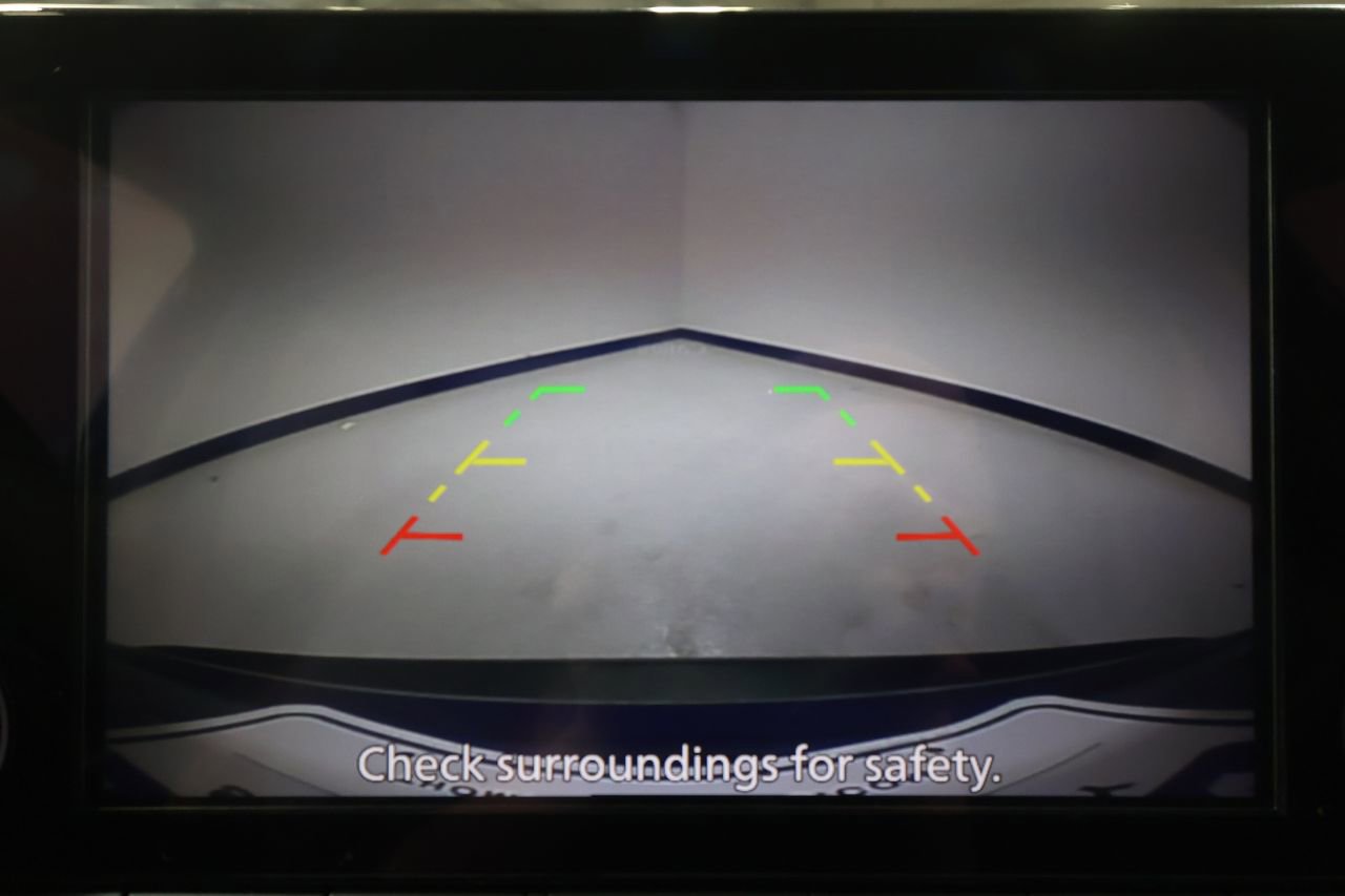 Used 2023 Nissan Rogue SV image 13