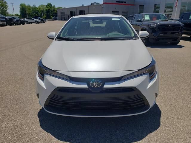 New 2026 Toyota Corolla LE FWD image 2
