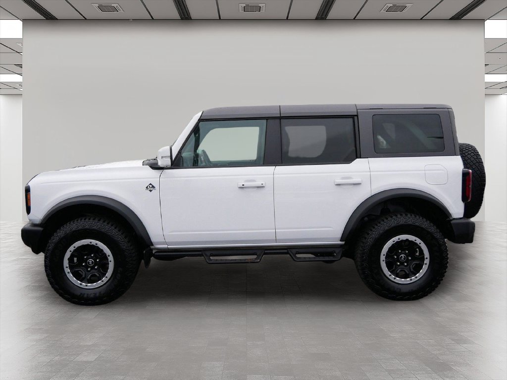 Used 2024 Ford Bronco Outer Banks w/ Sasquatch Package AWD/4WD image 3