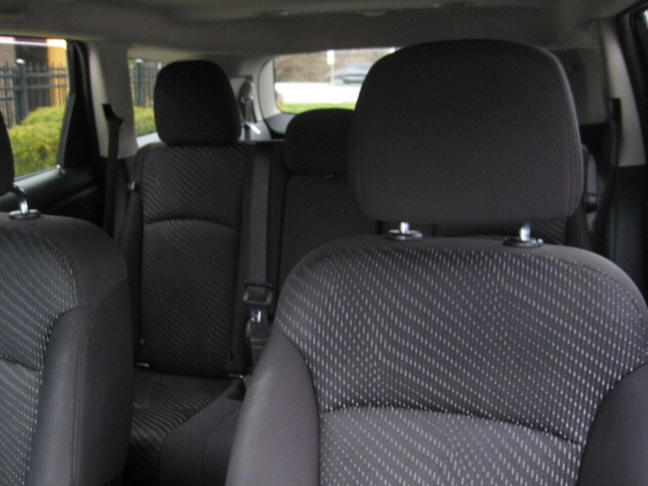 Used 2015 Dodge Journey SXT w/ Flexible Seating Group image 26