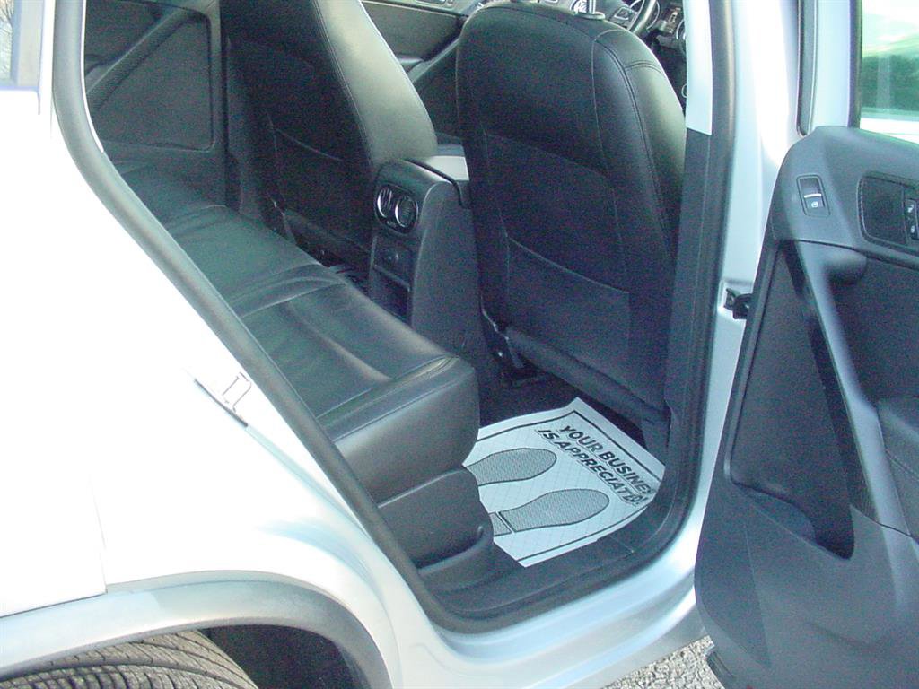 Used 2017 Volkswagen Tiguan Sport image 48