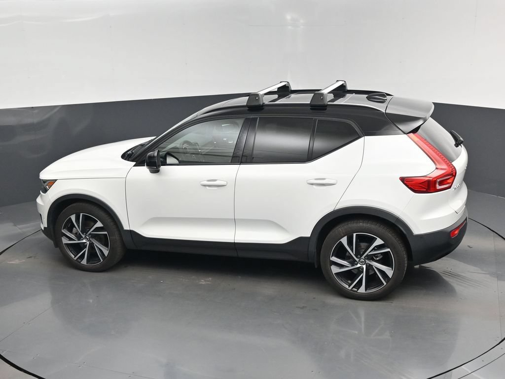 Used 2022 Volvo XC40 T5 R-Design AWD/4WD image 14