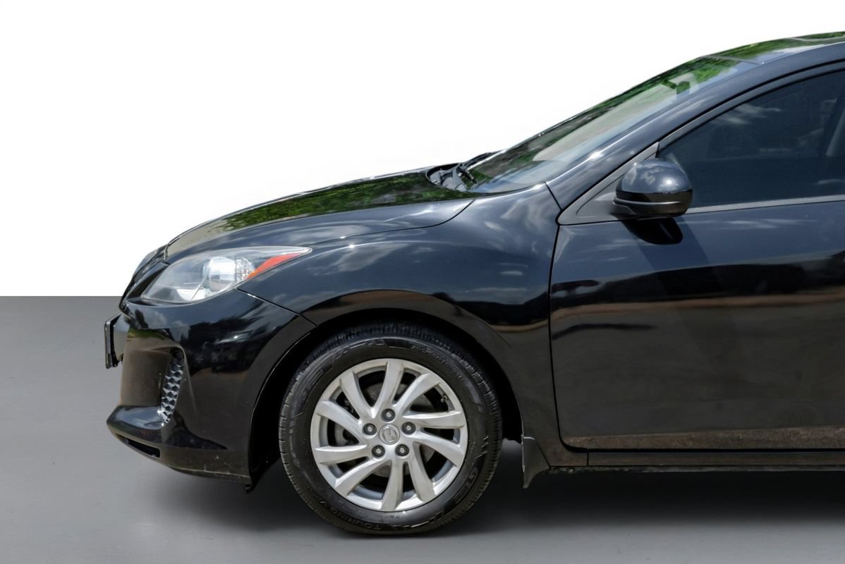 Used 2012 MAZDA MAZDA3 i Grand Touring w/ Tech Pkg FWD image 10