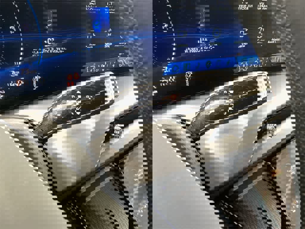 Certified 2026 Cadillac Vistiq Sport w/ LPO, Floor Liner Package image 26