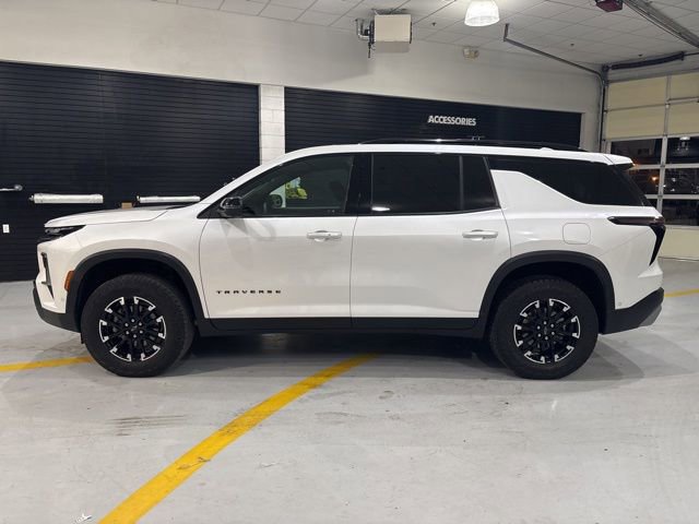 Used 2024 Chevrolet Traverse Z71 w/ Enhanced Driving Package image 3