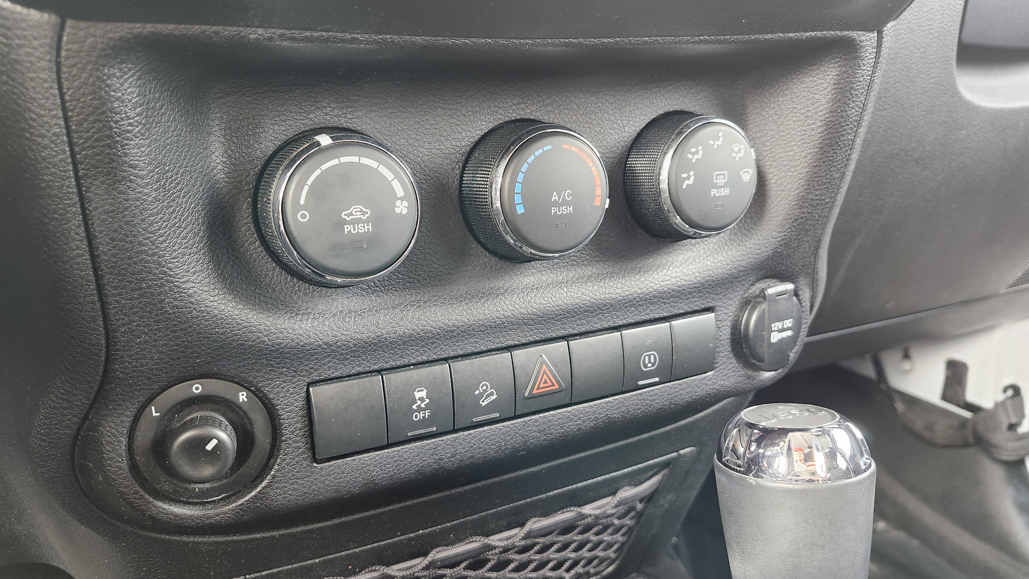 Used 2017 Jeep Wrangler Unlimited Sport image 6