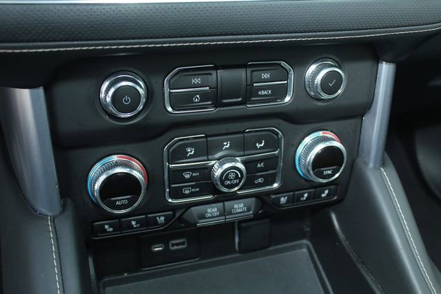 Used 2023 GMC Yukon SLT image 16