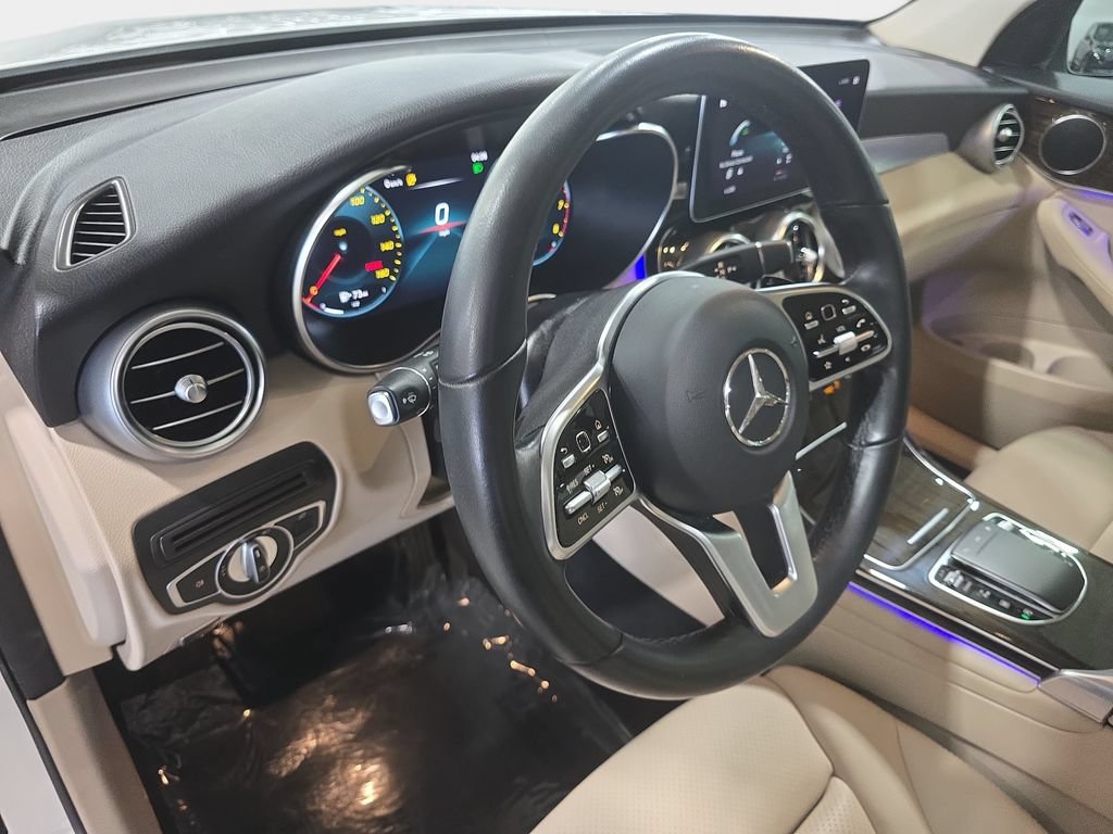Used 2022 Mercedes-Benz GLC 300 image 27