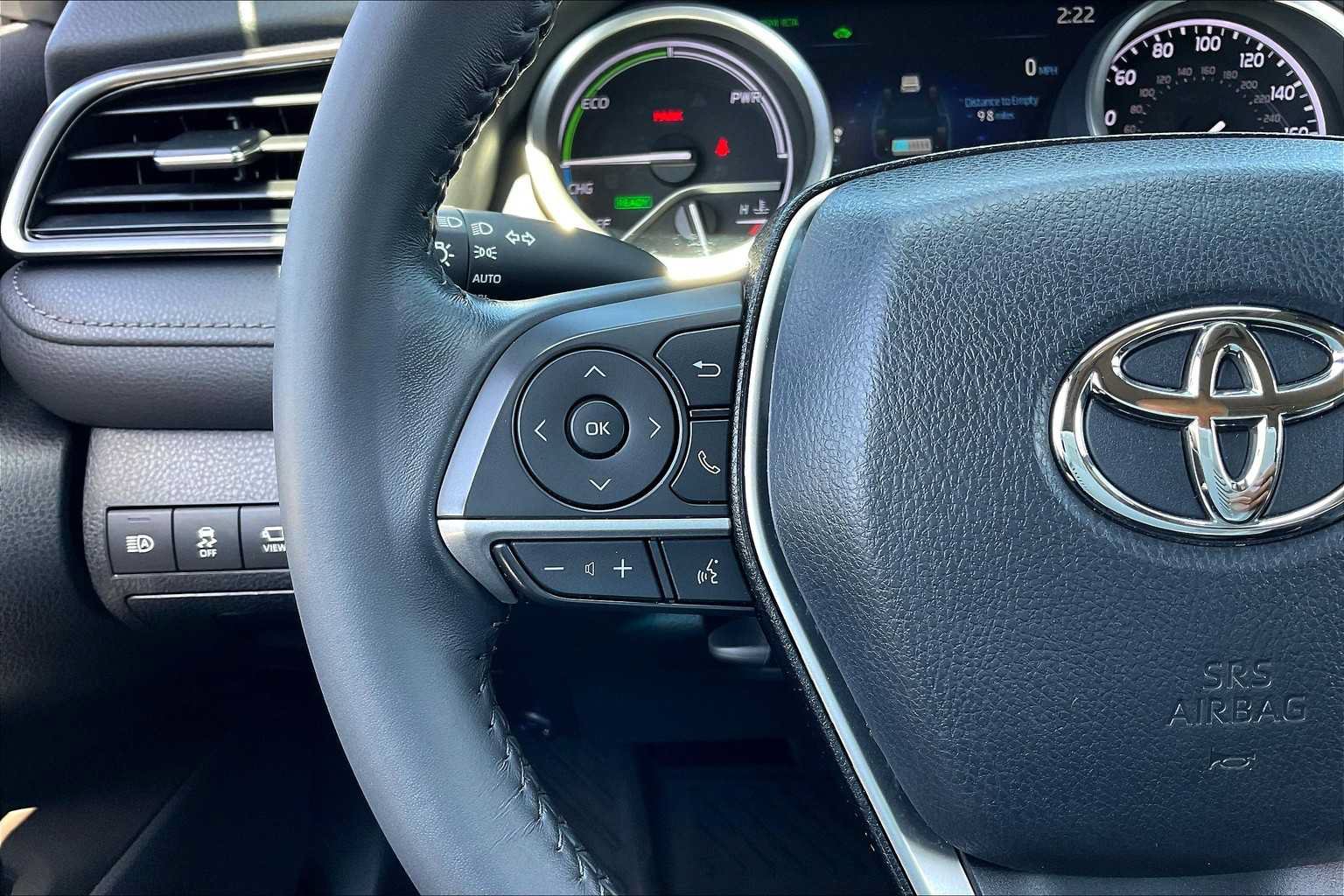 Used 2022 Toyota Camry XLE w/ Navigation Upgrade Package FWD image 22