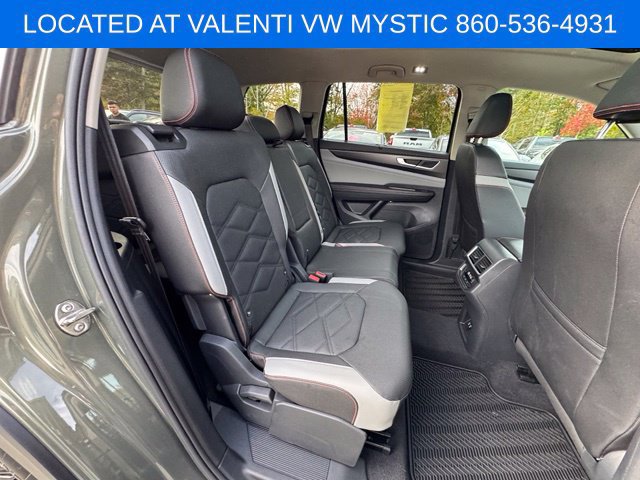 Certified 2025 Volkswagen Atlas Peak Edition SE AWD/4WD image 25