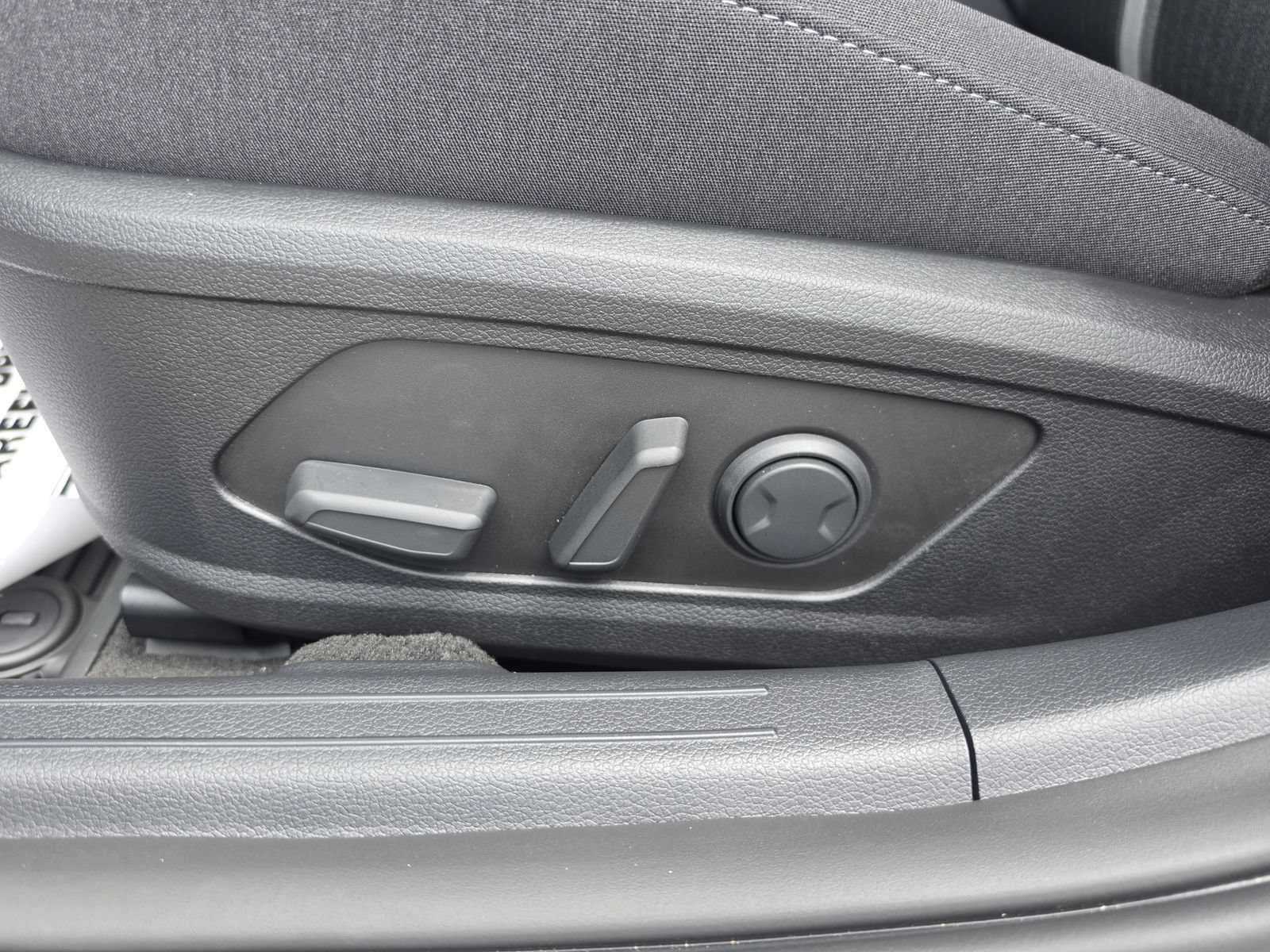 New 2026 Hyundai Sonata SEL FWD image 24