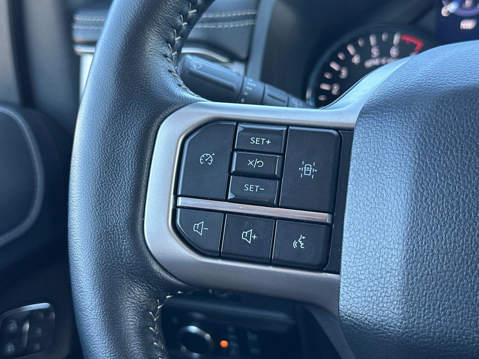 Certified 2024 Ford Expedition XLT AWD/4WD image 15