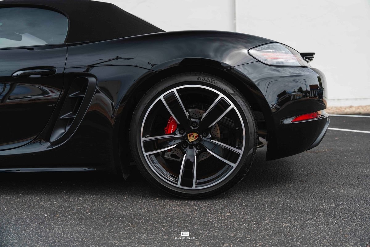 Used 2025 Porsche 718 Boxster S RWD image 3