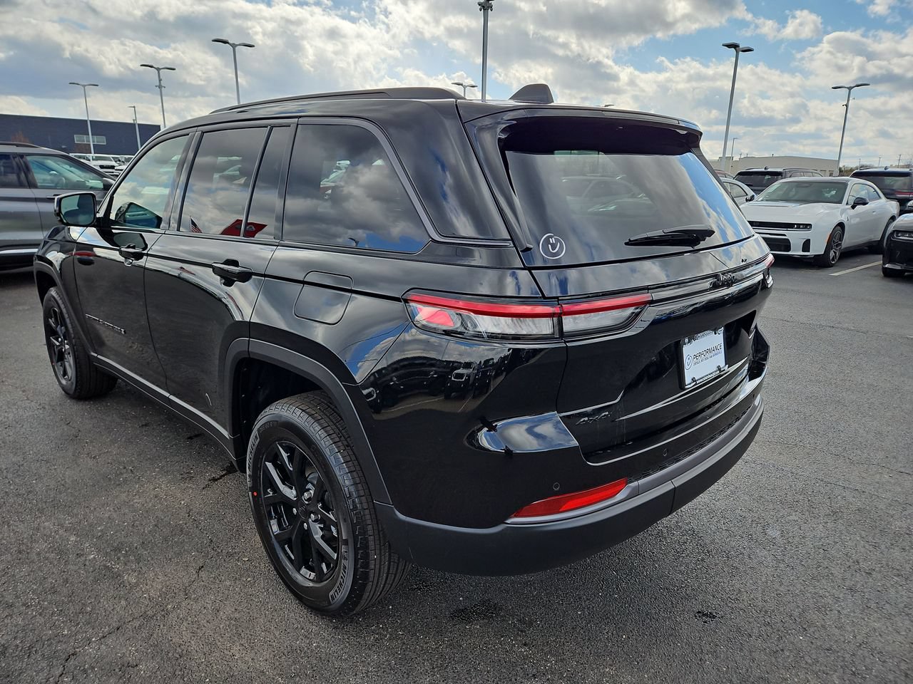 New 2026 Jeep Grand Cherokee Altitude AWD/4WD image 5
