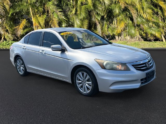 Used 2011 Honda Accord EX-L image 2