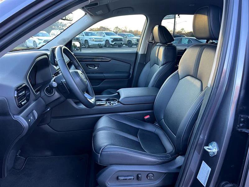 Used 2023 Honda Pilot EX-L image 11