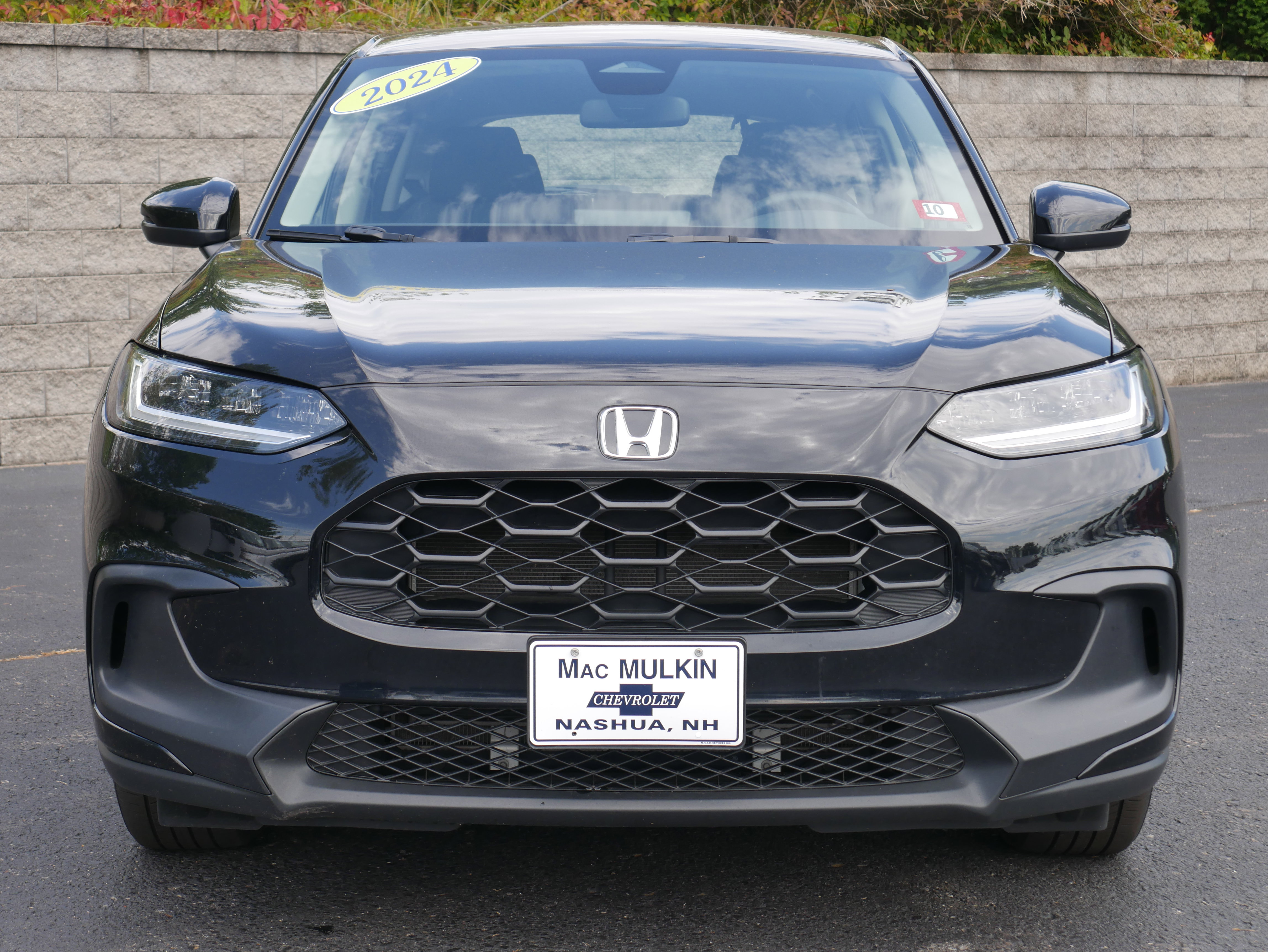 Used 2024 Honda HR-V LX image 2