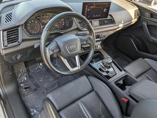 Used 2023 Audi Q5 2.0T Premium w/ Convenience Package image 10
