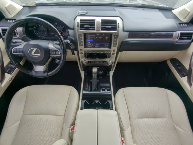 Used 2021 Lexus GX 460 Premium w/ Premium Package image 16