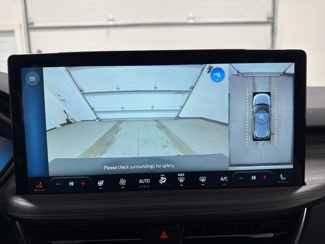 Used 2024 Ford Escape Platinum w/ Premium Technology Package image 28