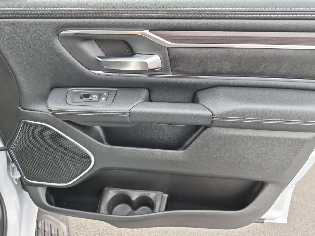 New 2027 RAM 1500 Laramie w/ Night Edition AWD/4WD image 31