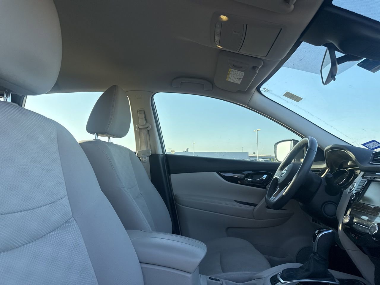 Used 2019 Nissan Rogue Sport SV w/ Technology Package image 24