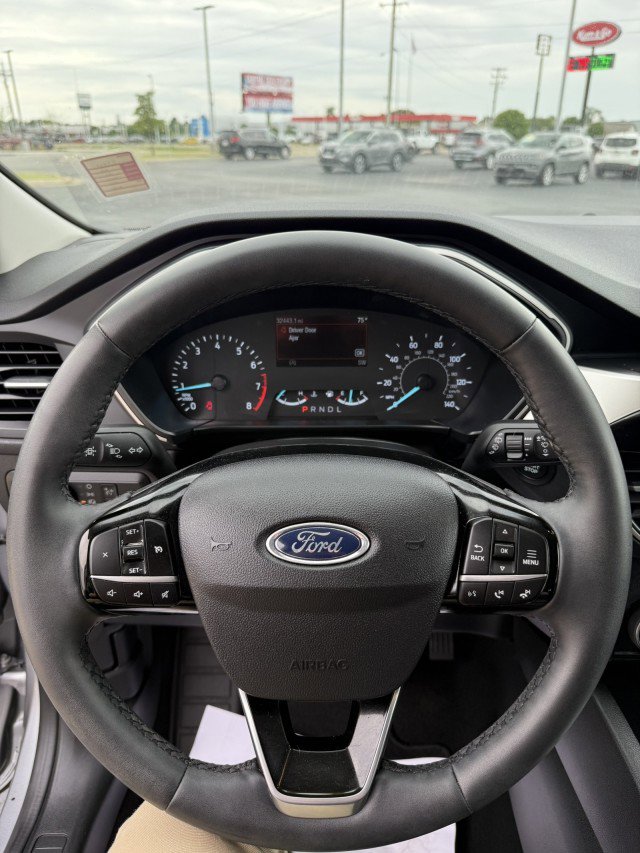 Used 2022 Ford Escape SE w/ Convenience Package image 14