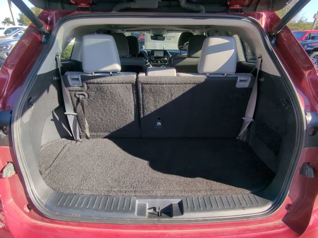 Used 2023 Toyota Highlander XLE image 15
