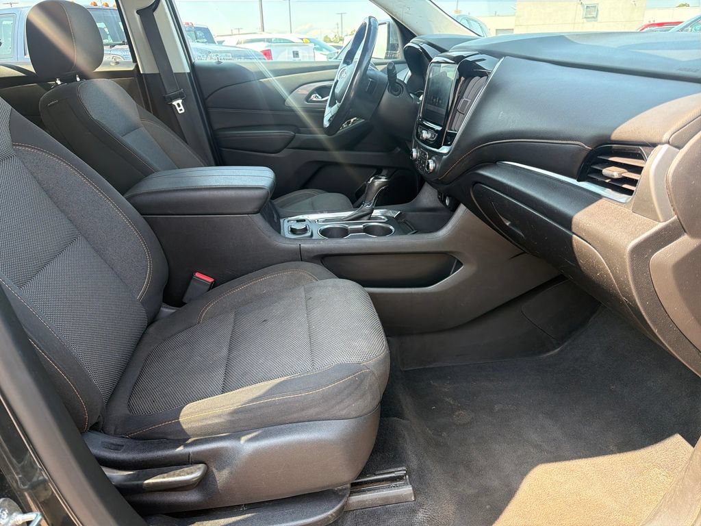 Used 2019 Chevrolet Traverse LT AWD/4WD image 23